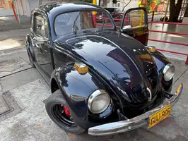 1900  Volkswagen Escarabajo - Image 1